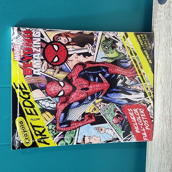 Marvel Spiderman Coloring Book with Poster - Picture 1 of 2